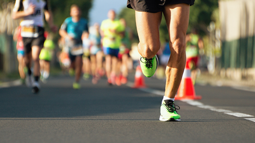 runner-green-shoes-hero500