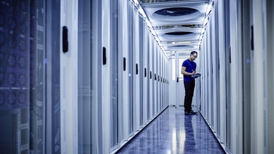 checklist-for-building-an-edge-data-center-hero-400B